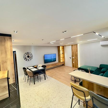 Soinn'S Apartament تيرانا المظهر الخارجي الصورة